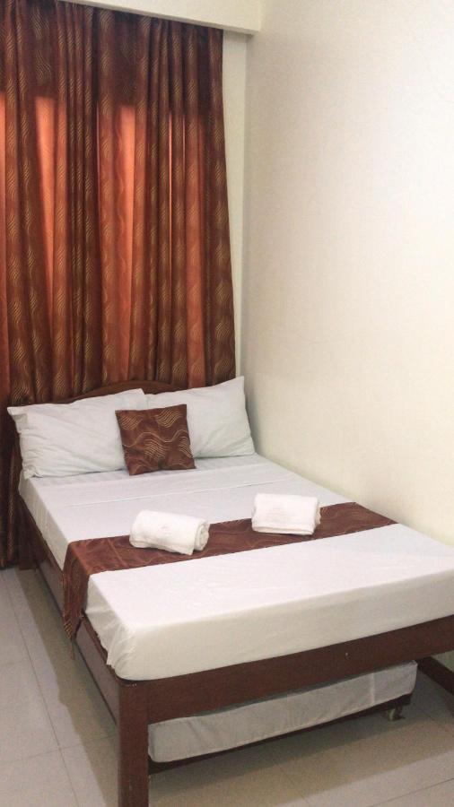 Aquari Travellers Inn Puerto Princesa Exterior photo